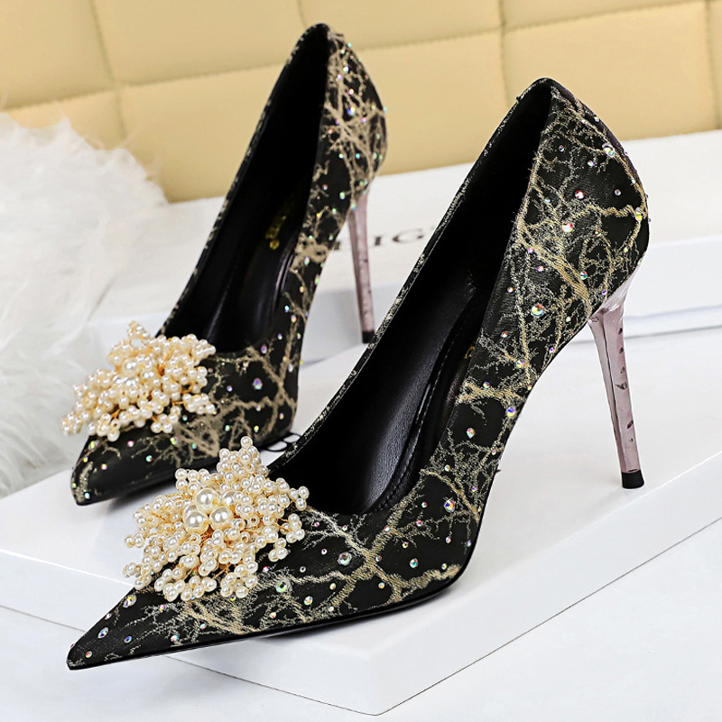 Bigtree sapatos pérola flores  - Shoe Tree avaliação e preço