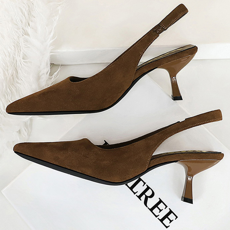Sapatos BIGTREE com Salto Baix - Shoe Tree avaliação e preço